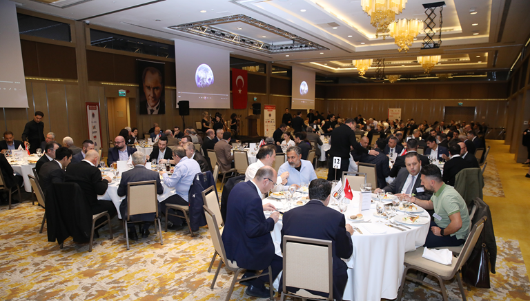 TÜDÖKSAD Yıl Sonu Üye Yemeği Yoğun Katılımla Gerçekleşti